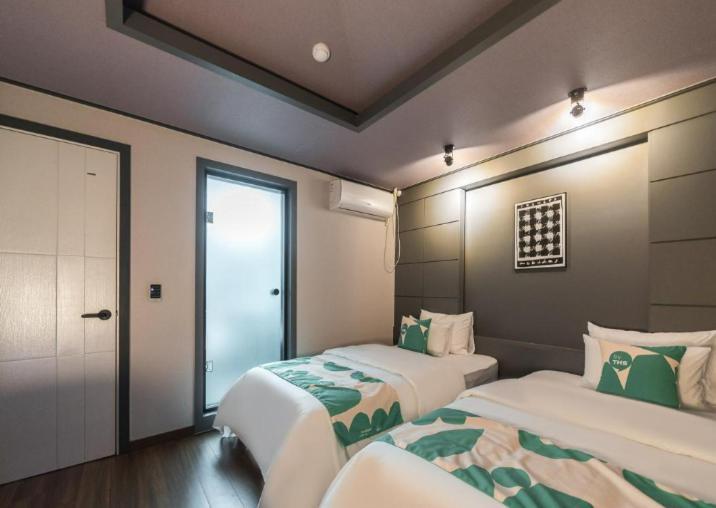 By Ths Valentine Hotel Incheon Siheung Экстерьер фото